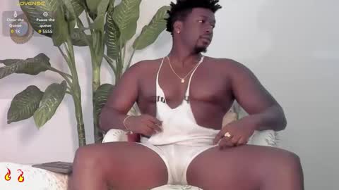 Snapshot of michaell_james chatting on October 14, 8:38 pm Michaell online show from October 14, 8:38 pm