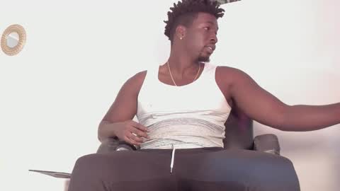 Snapshot of michaell_james chatting on September 21, 7:58 pm Michaell online show from September 21, 7:58 pm