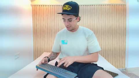 Micharell online show from February 23, 10:55 pm