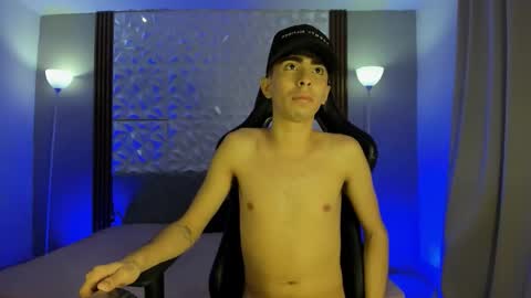 MICHEAL online show from March 19, 6:38 am