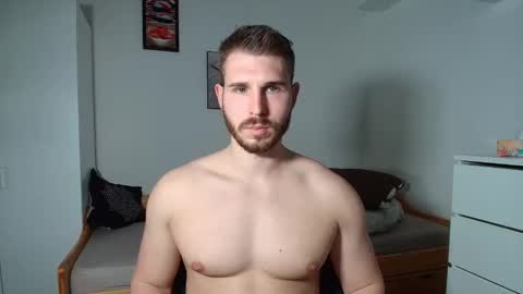 michaelos11 online show from April 12, 2:07 pm