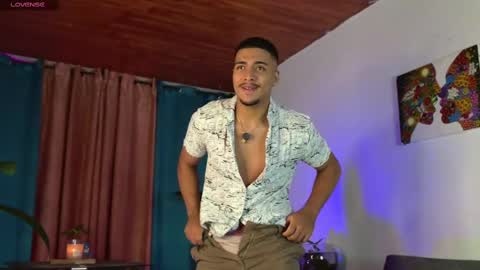 Snapshot of michel_g22 chatting on September 25, 6:12 am michel g22 online show from September 25, 6:12 am