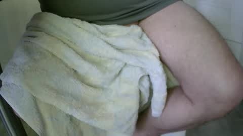 Snapshot of michelclaude chatting on October 6, 2:55 pm michelclaude online show from October 6, 2:55 pm