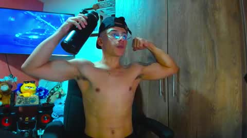 Michalle Tylor online show from February 1, 5:06 am