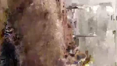 mickavis1975 online show from December 17, 5:36 am