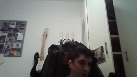 micky_law88 online show from December 15, 10:12 am