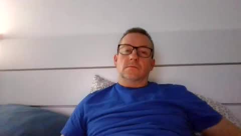 Snapshot of middleton2021 chatting on December 18, 5:21 pm middleton2021 online show from December 18, 5:21 pm