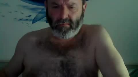 Snapshot of midhir chatting on December 24, 4:08 pm kike online show from December 24, 4:08 pm