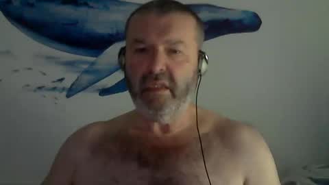 Snapshot of midhir chatting on February 2, 12:57 pm kike online show from February 2, 12:57 pm