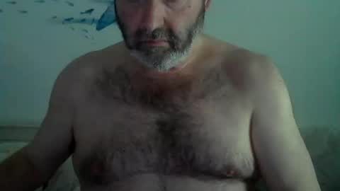 Snapshot of midhir chatting on February 14, 4:20 pm kike online show from February 14, 4:20 pm