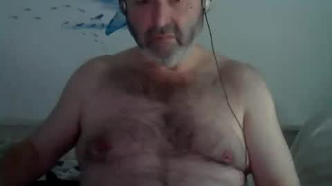 Snapshot of midhir chatting on February 4, 4:39 pm kike online show from February 4, 4:39 pm