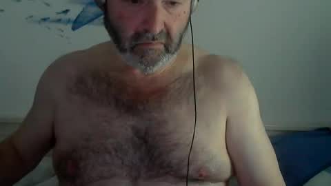 Snapshot of midhir chatting on February 9, 12:52 pm kike online show from February 9, 12:52 pm