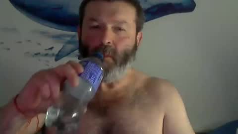 Snapshot of midhir chatting on January 30, 3:19 pm kike online show from January 30, 3:19 pm