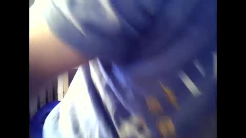 Snapshot of midianjr chatting on December 8, 3:35 pm midianjr online show from December 8, 3:35 pm