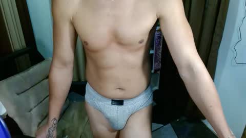 Snapshot of midnight_cum021725 chatting on November 1, 2:15 am Dave online show from November 1, 2:15 am