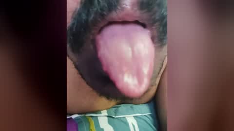 MidnightFlirtX online show from April 22, 6:30 am