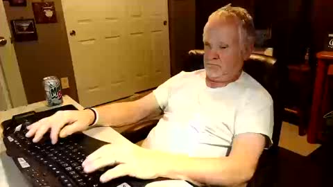 midwestdad09 online show from October 15, 10:06 pm