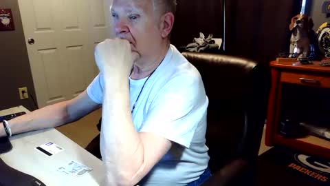 midwestdad09 online show from February 22, 10:22 pm