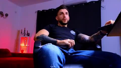 Snapshot of mightyaaron chatting on September 16, 2:12 am MightyAaron online show from September 16, 2:12 am