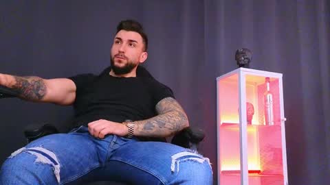 Snapshot of mightyaaron chatting on January 21, 5:17 am MightyAaron online show from January 21, 5:17 am