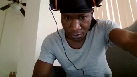 Mightymandingo online show from May 6, 4:29 pm