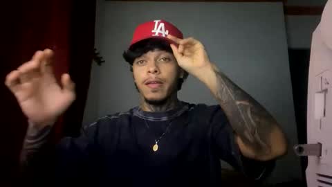 miguelvl01 online show from October 5, 9:02 am