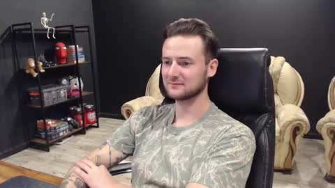 Snapshot of mihasikd chatting on October 30, 6:53 pm Misha Winchester online show from October 30, 6:53 pm