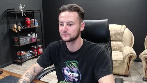 Snapshot of mihasikd chatting on October 12, 5:40 pm Misha Winchester online show from October 12, 5:40 pm