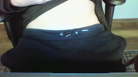 Snapshot of mik116 chatting on January 9, 9:37 am mik online show from January 9, 9:37 am