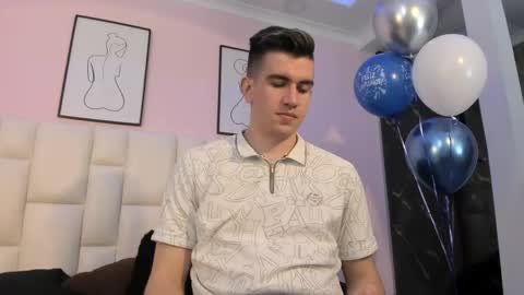 mikael online show from April 25, 5:32 am