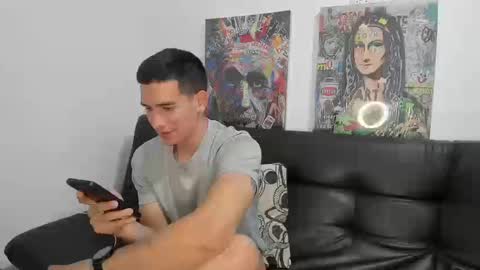 Snapshot of mike3xxx chatting on September 25, 4:00 am mike3xxx online show from September 25, 4:00 am