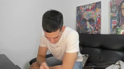 Snapshot of mike3xxx chatting on October 6, 1:21 am mike3xxx online show from October 6, 1:21 am