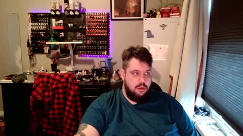 Mike online show from December 8, 7:43 pm