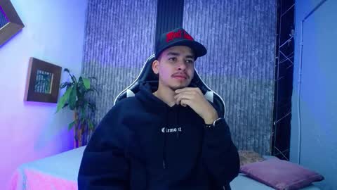 Mike 0233 online show from February 7, 4:19 am