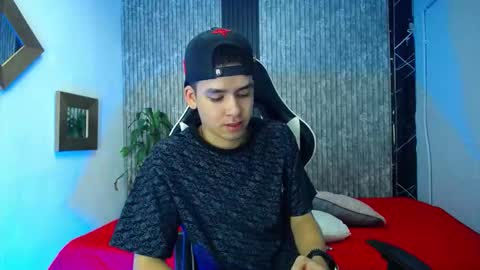 Mike 0233 online show from February 15, 4:07 am