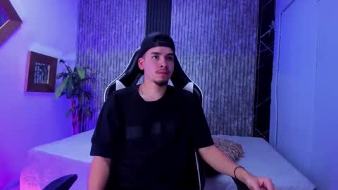 Mike 0233 online show from February 6, 4:09 am