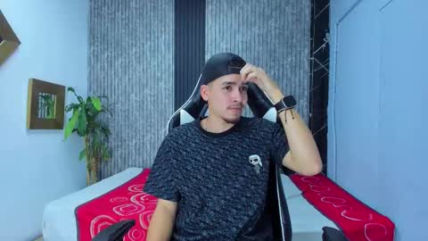 Mike 0233 online show from February 3, 3:37 am