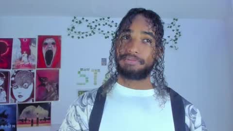 mike__thomson_ online show from January 17, 8:59 pm