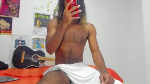 mike__thomson_ online show from January 22, 10:06 pm