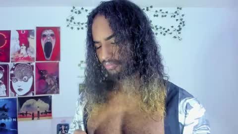 mike__thomson_ online show from January 5, 11:01 pm
