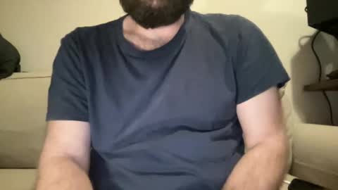 Snapshot of mike_berlin1 chatting on December 9, 12:01 am MIke online show from December 9, 12:01 am