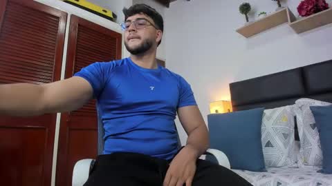  MIKE FOXXX online show from February 5, 1:18 pm