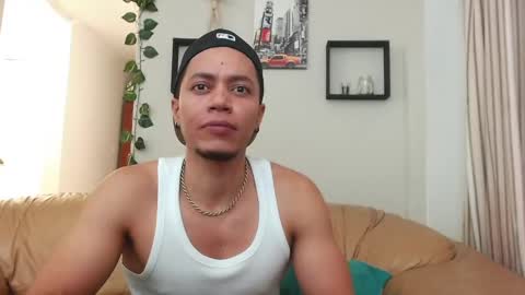 Snapshot of mike_rolly chatting on September 12, 3:06 am Enrique Rolly online show from September 12, 3:06 am
