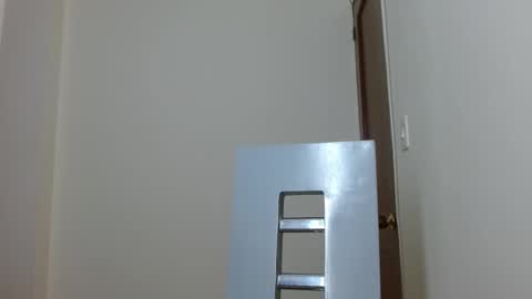 mike_smith03 online show from April 24, 6:43 pm