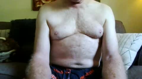 mikeb3200 online show from June 13, 12:47 pm