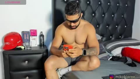 mikeblaree online show from April 17, 11:51 pm