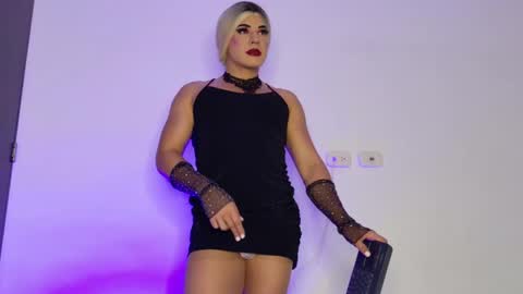 Snapshot of mikegaitan1 chatting on October 7, 11:53 pm mikegaitan1 online show from October 7, 11:53 pm