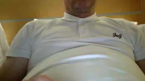 mikehockishuge9 online show from May 14, 7:12 pm