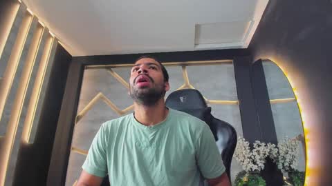 MIKE PARK  online show from October 20, 11:03 am