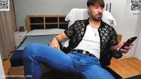 Mike    online show from June 11, 8:29 pm